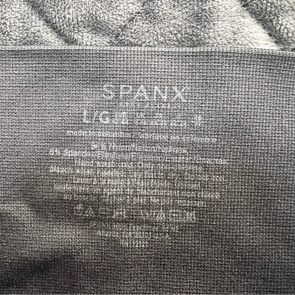 Spanx Leggings Women Large look at me now Camouflage Gray Black slimming  B28 - Picture 9 of 10